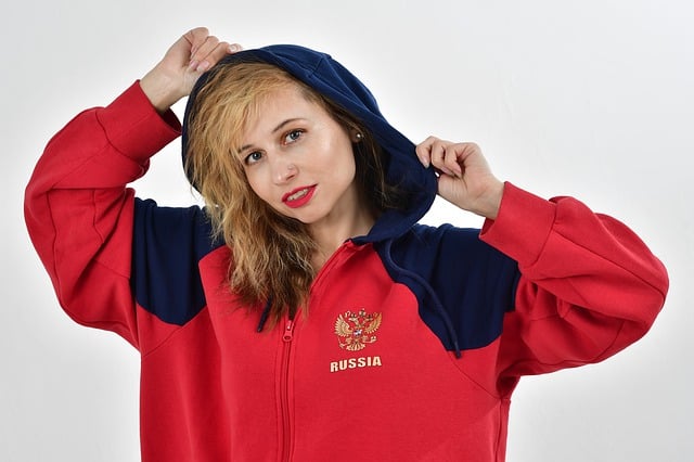 一方面是球 一方面是球