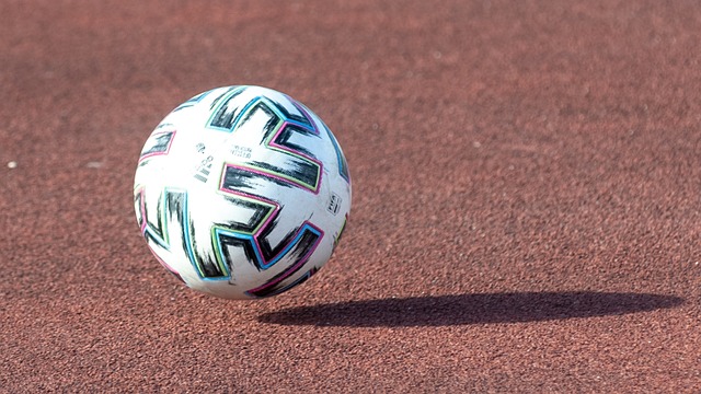 激烈与机会 激烈与机会